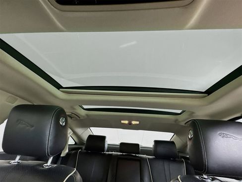 Used 2017 Jaguar XJ R-Sport image 23