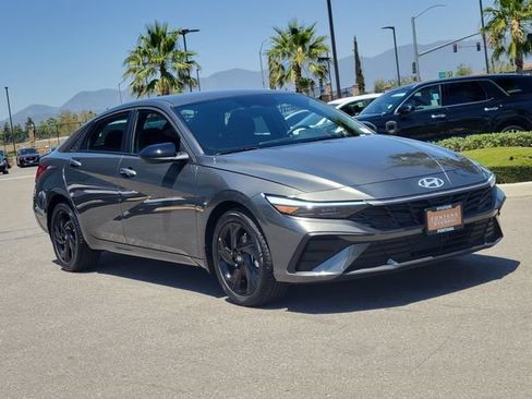 New 2026 Hyundai Elantra Sport FWD image 30