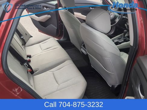 Used 2025 Honda Accord SE image 15