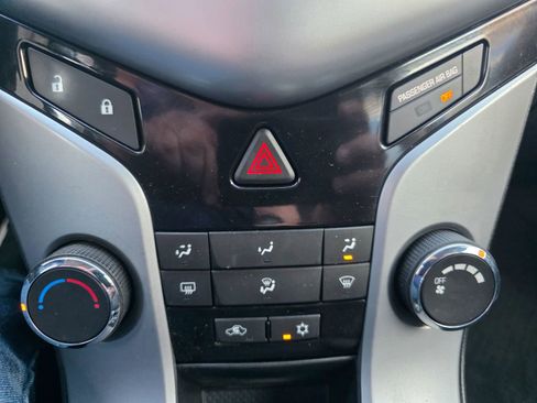 Used 2012 Chevrolet Cruze LT w/ RS Package FWD image 15