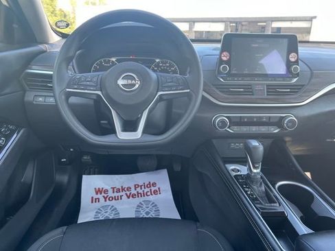 Used 2023 Nissan Altima 2.5 SV image 21