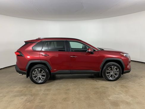 Used 2023 Toyota RAV4 Limited image 7