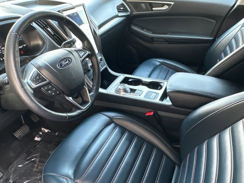 Certified 2022 Ford Edge SEL w/ Sport Appearance Package image 11