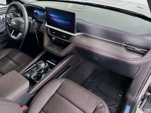 New 2025 Ford Explorer Platinum image 35