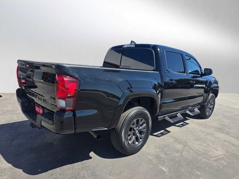 Used 2023 Toyota Tacoma SR5 AWD/4WD image 3