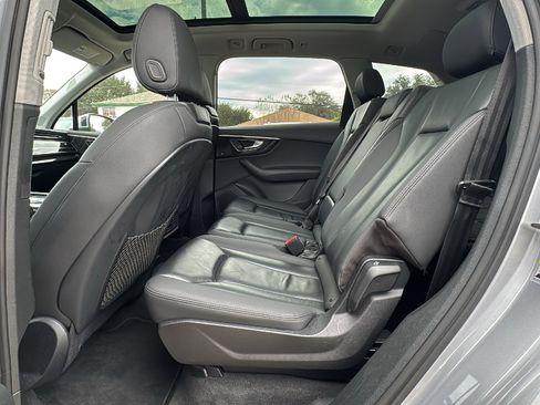 Used 2021 Audi Q7 3.0T Premium Plus image 15