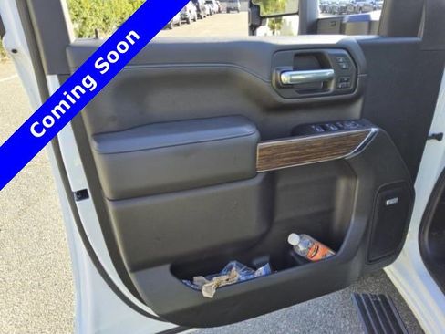 Used 2022 Chevrolet Silverado 2500 High Country w/ Z71 Off-Road Package image 19