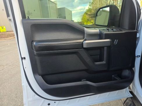 Used 2015 Ford F150 XLT w/ Equipment Group 302A Luxury image 11