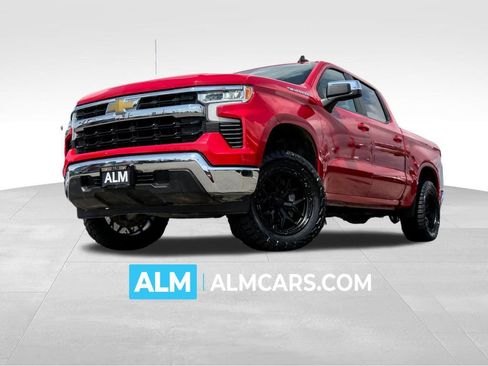 Used 2025 Chevrolet Silverado 1500 LT RWD image 1