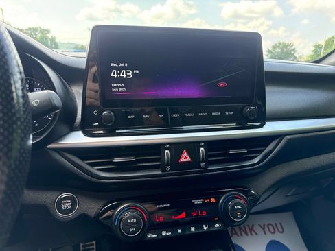 Used 2023 Kia Forte GT-Line w/ GT-Line Premium Package FWD image 23