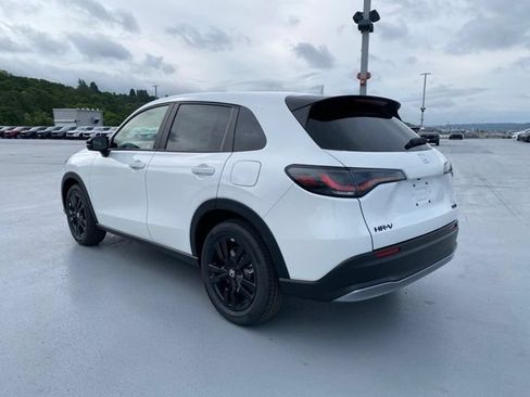 New 2027 Honda HR-V Sport image 9