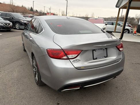Used 2016 Chrysler 200 Limited w/ Convenience Group image 10