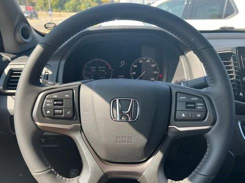 New 2025 Honda Ridgeline Sport image 9