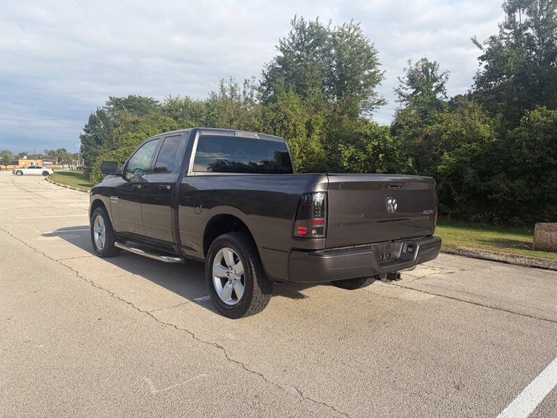 Used 2015 RAM 1500 Express AWD/4WD image 3