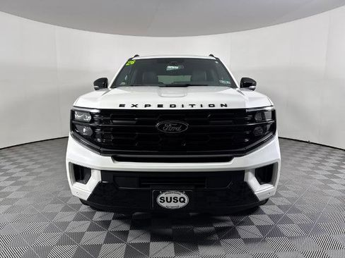 Certified 2026 Ford Expedition Platinum w/ Stealth Appearance Package AWD/4WD image 2