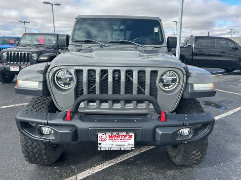 Used 2020 Jeep Gladiator Rubicon image 2