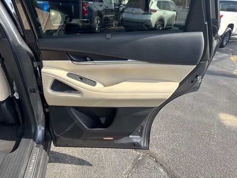 Used 2022 INFINITI QX60 Sensory w/ Vision Package AWD/4WD image 29