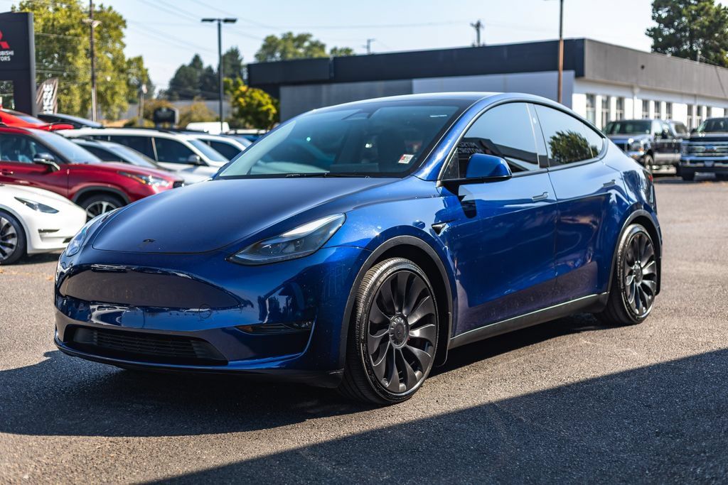 Used 2024 Tesla Model Y Performance AWD/4WD image 4