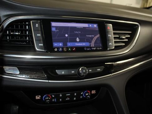 Used 2021 Buick Enclave Avenir w/ Avenir Technology Package AWD/4WD image 23