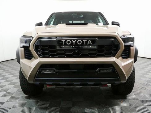Used 2025 Toyota Tacoma TRD Pro AWD/4WD image 33