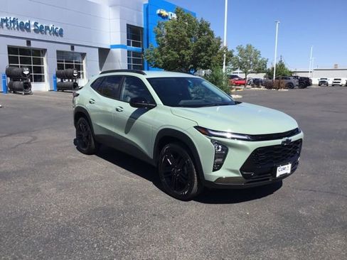 New 2025 Chevrolet Trax ACTIV w/ Driver Confidence Package image 1