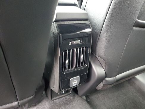 New 2026 Jeep Compass Latitude image 11