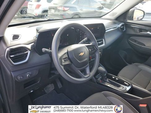 Used 2025 Chevrolet TrailBlazer LS w/ LPO, Blackout Package image 12