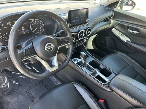 Certified 2022 Nissan Sentra SR w/ SR Premium Package image 31