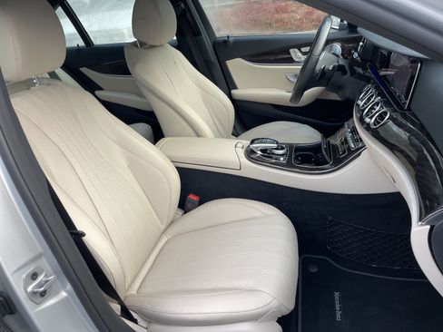 Used 2019 Mercedes-Benz E 300 image 53