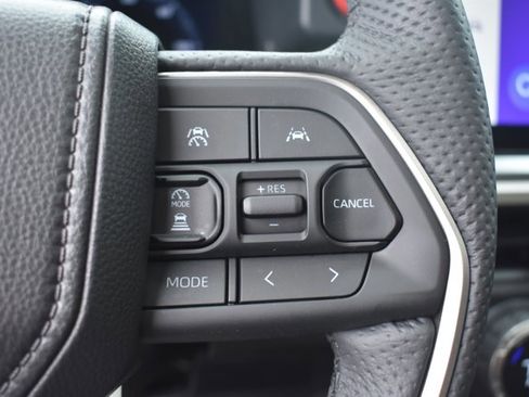 Used 2025 Toyota Tacoma TRD Off-Road w/ TRD Off Road Premium Package image 23