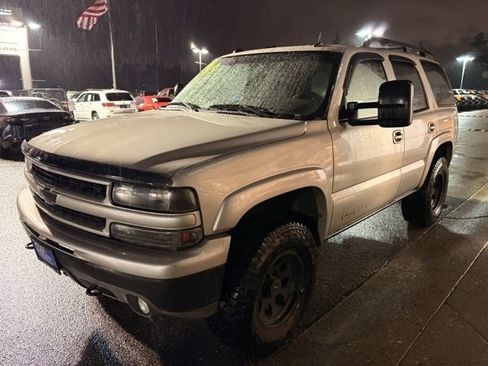 Used 2004 Chevrolet Tahoe Z71 w/ Z71 Preferred Equipment Group image 7