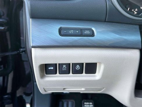 Certified 2017 Nissan Maxima 3.5 SL image 21