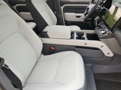 New 2026 Land Rover Defender 130 V8 AWD/4WD image 14
