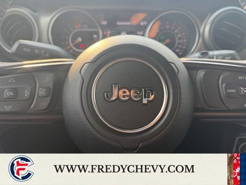 Used 2023 Jeep Wrangler Sport AWD/4WD image 16