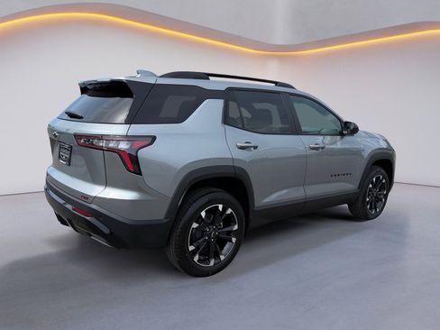 New 2026 Chevrolet Equinox RS FWD image 3