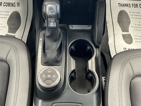 Used 2024 Ford Bronco Big Bend AWD/4WD image 17