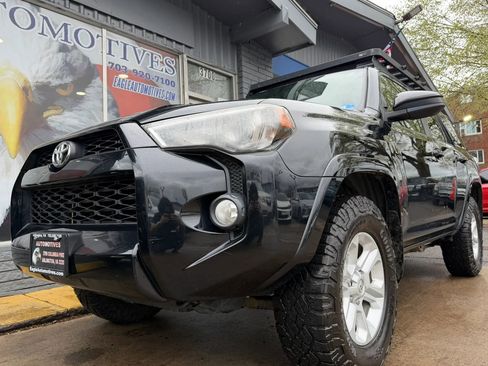 Used 2016 Toyota 4Runner SR5 image 7