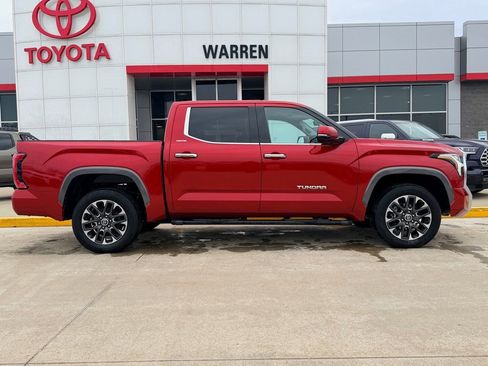 Used 2022 Toyota Tundra Limited image 3