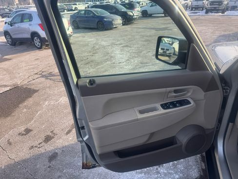 Used 2008 Jeep Liberty Sport image 15