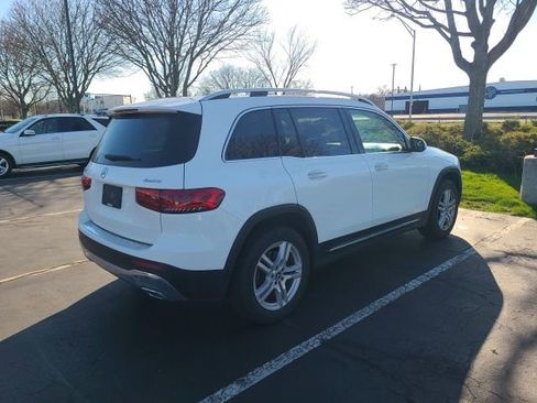 Used 2022 Mercedes-Benz GLB 250 4MATIC image 5