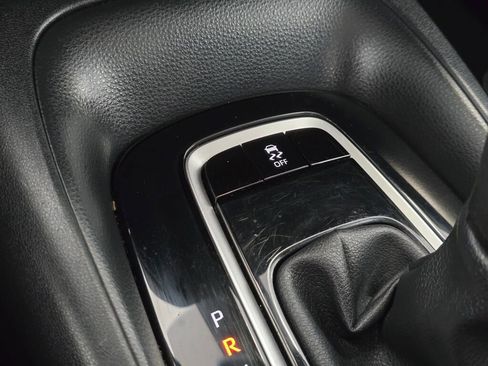 Used 2024 Toyota Corolla LE FWD image 32