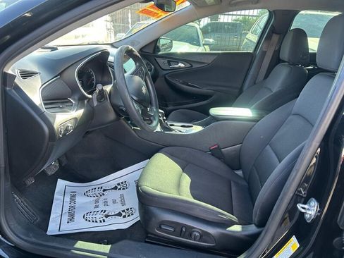 Used 2021 Chevrolet Malibu LT FWD image 19