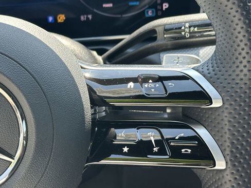 Certified 2025 Mercedes-Benz CLE 300 4MATIC Coupe image 24