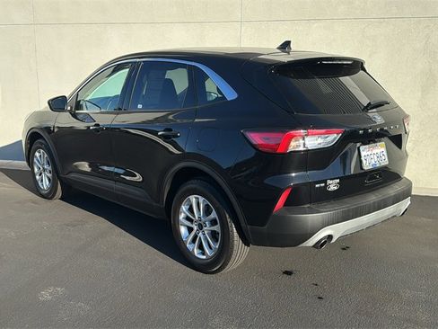 Certified 2022 Ford Escape SE w/ Convenience Package image 4