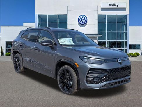 New 2026 Volkswagen Tiguan SE R-Line AWD/4WD image 1