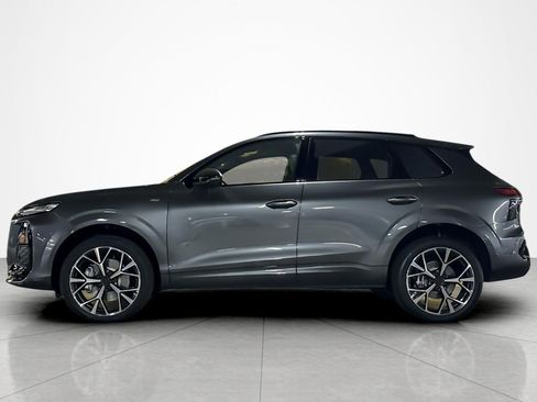 New 2026 Audi Q3 quattro 2.0T AWD/4WD image 3
