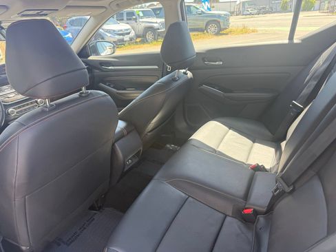 Used 2023 Nissan Altima 2.5 SR w/ SR Premium Package AWD/4WD image 25