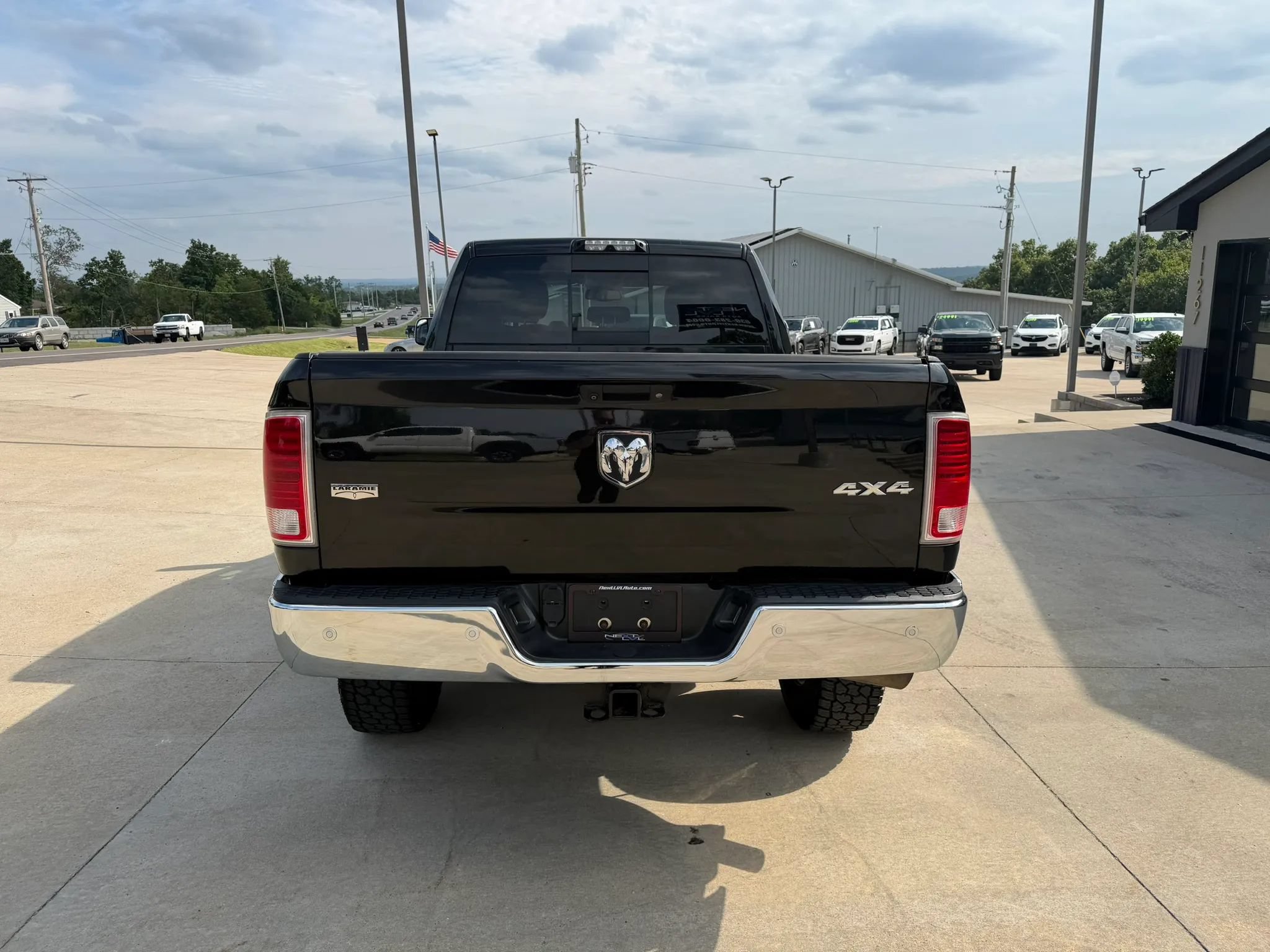 Used 2017 RAM 2500 Laramie w/ Snow Chief Group AWD/4WD image 8