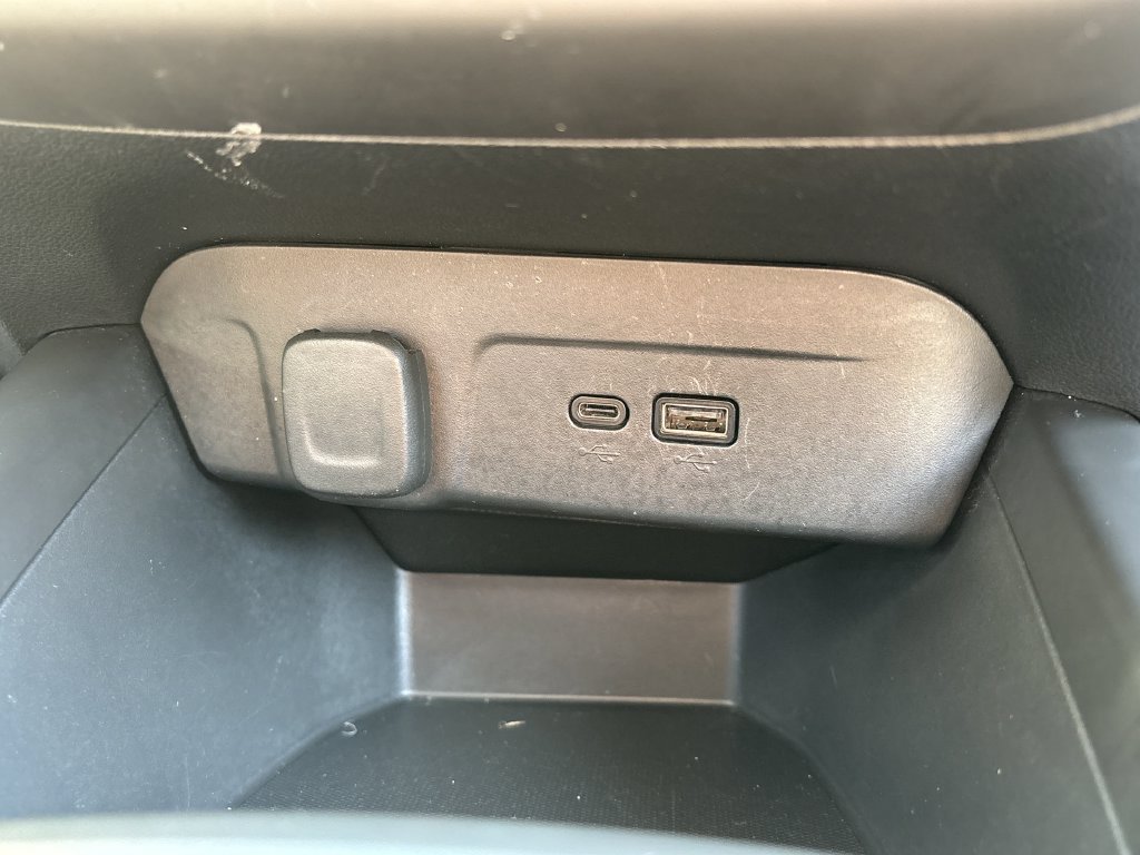 Used 2024 Chevrolet Trax LS w/ LS Convenience Package FWD image 24