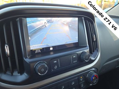 Used 2022 Chevrolet Colorado Z71 image 28